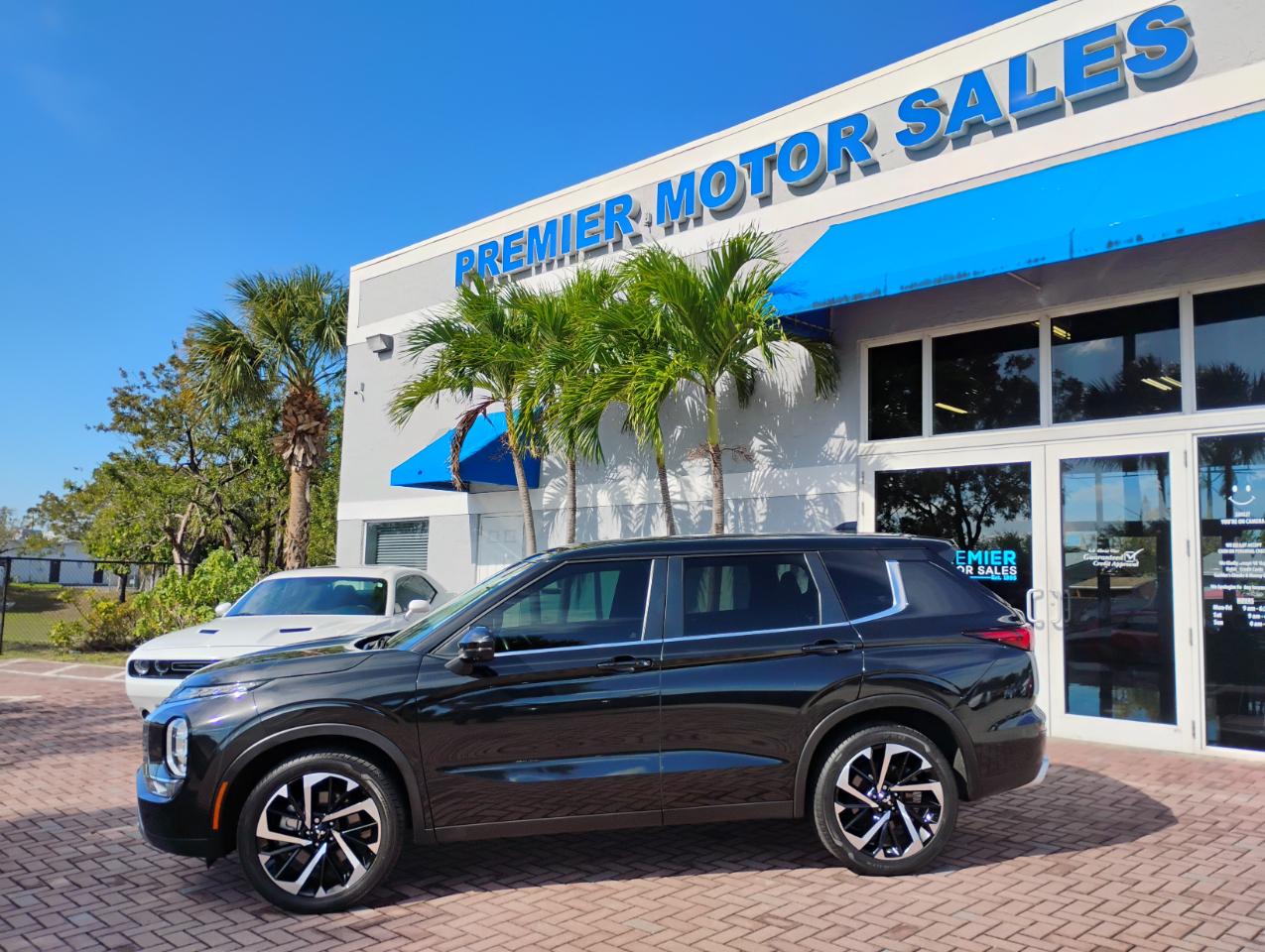 Mitsubishi Outlander SE 2WD 2023