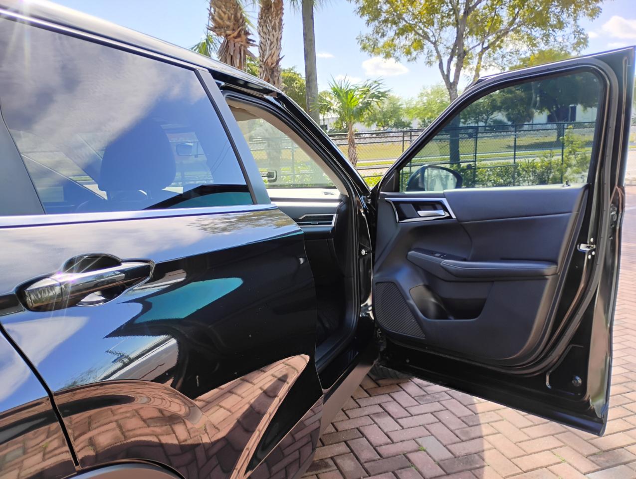 Mitsubishi Outlander SE 2WD 2023