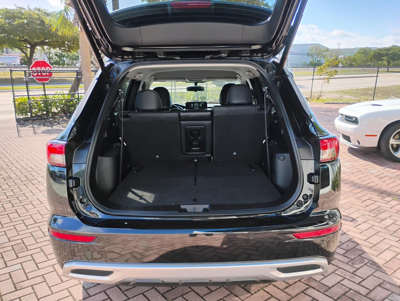 Mitsubishi Outlander SE 2WD 2023