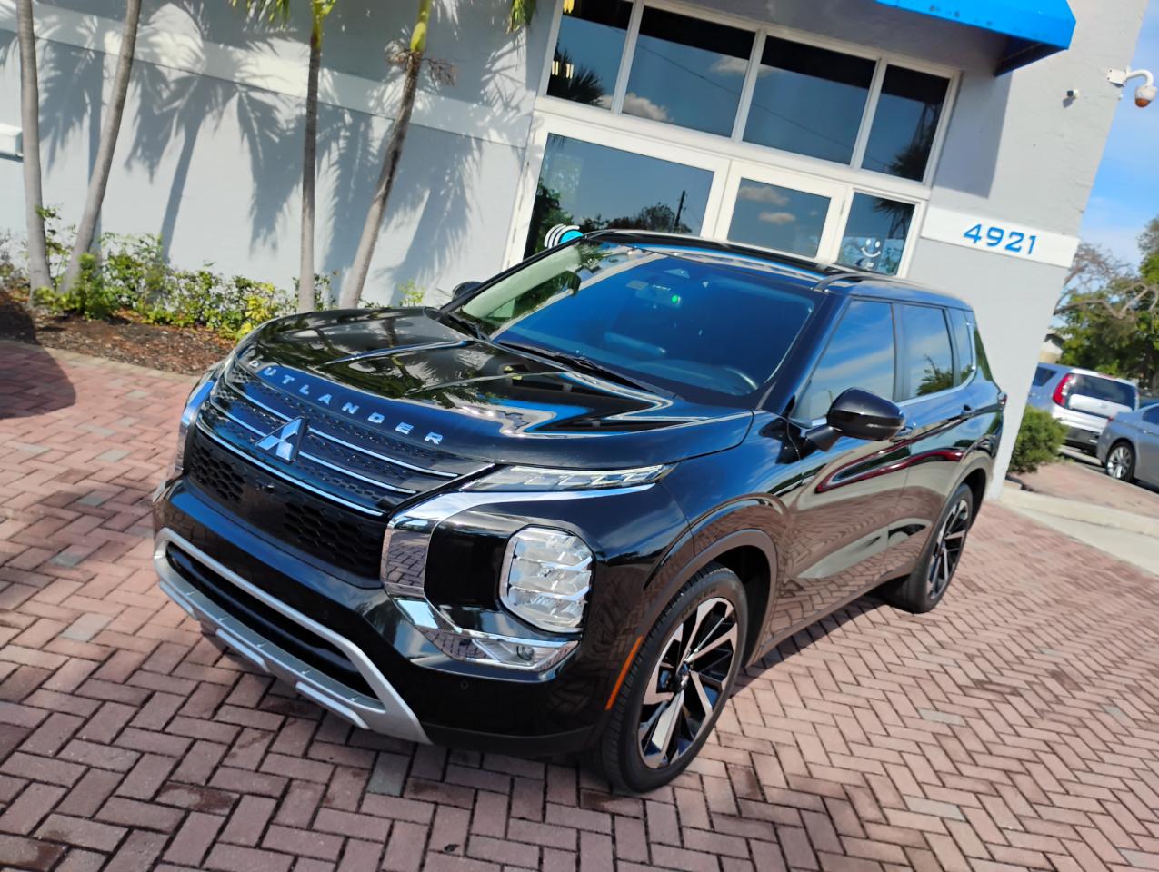 Mitsubishi Outlander SE 2WD 2023