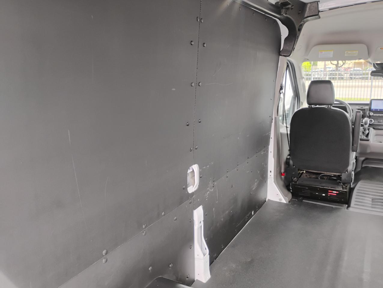 Ford Transit 150 Van Med. Roof w/Sliding Pass. 130-in. WB 2021