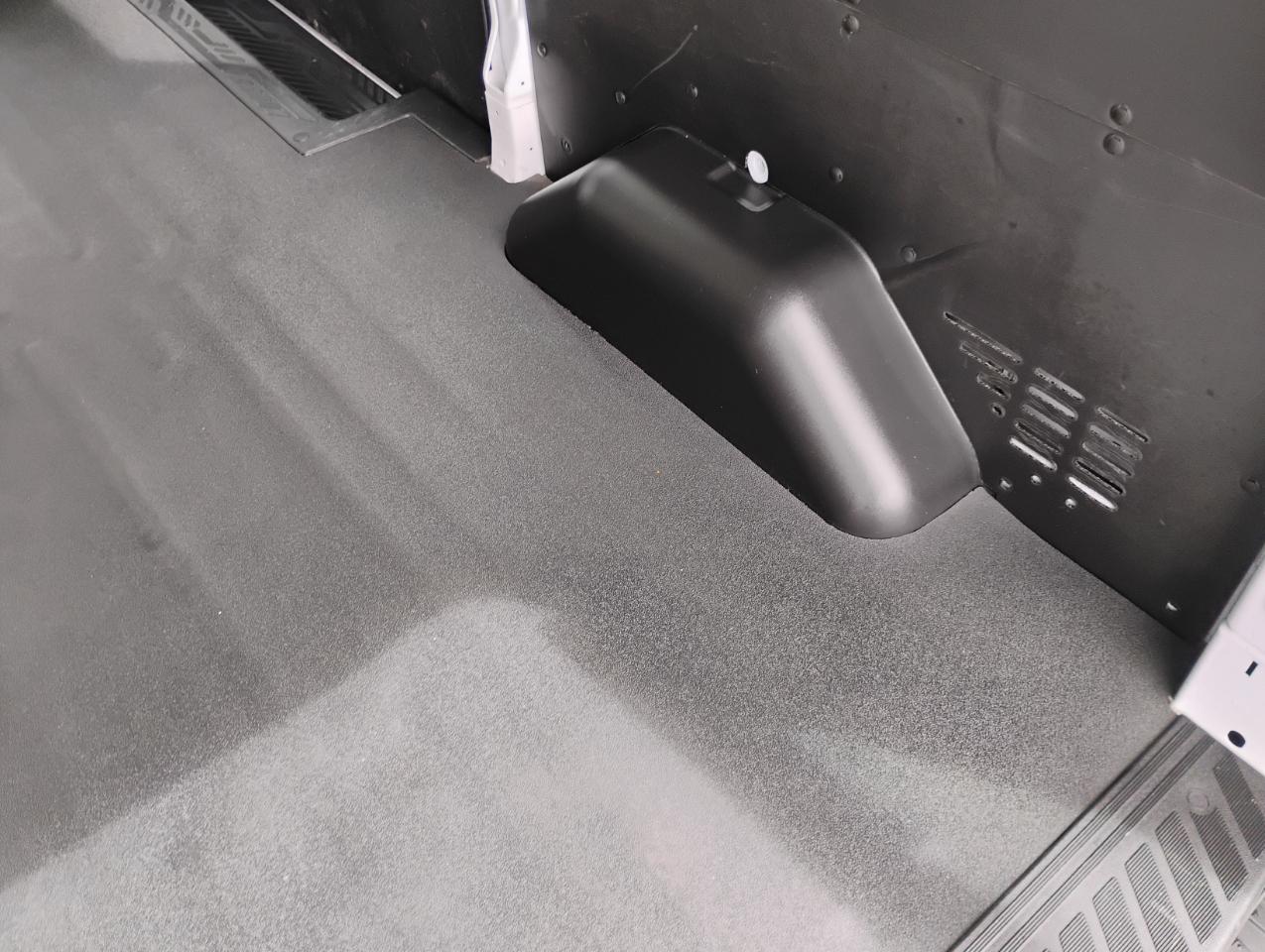 Ford Transit 150 Van Med. Roof w/Sliding Pass. 130-in. WB 2021