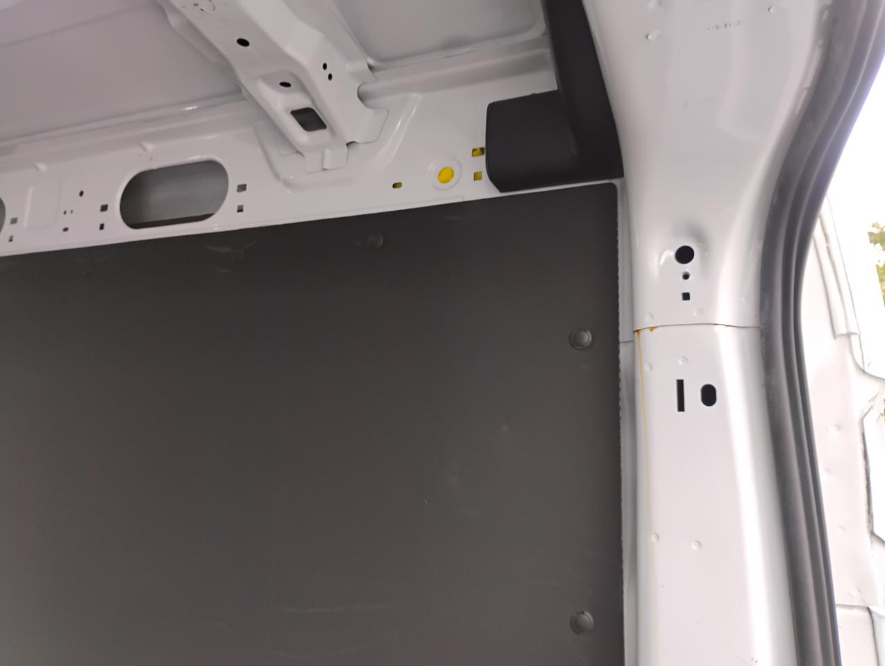 Ford Transit 150 Van Med. Roof w/Sliding Pass. 130-in. WB 2021