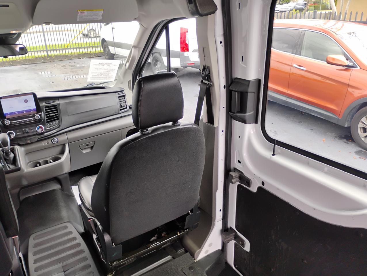 Ford Transit 150 Van Med. Roof w/Sliding Pass. 130-in. WB 2021