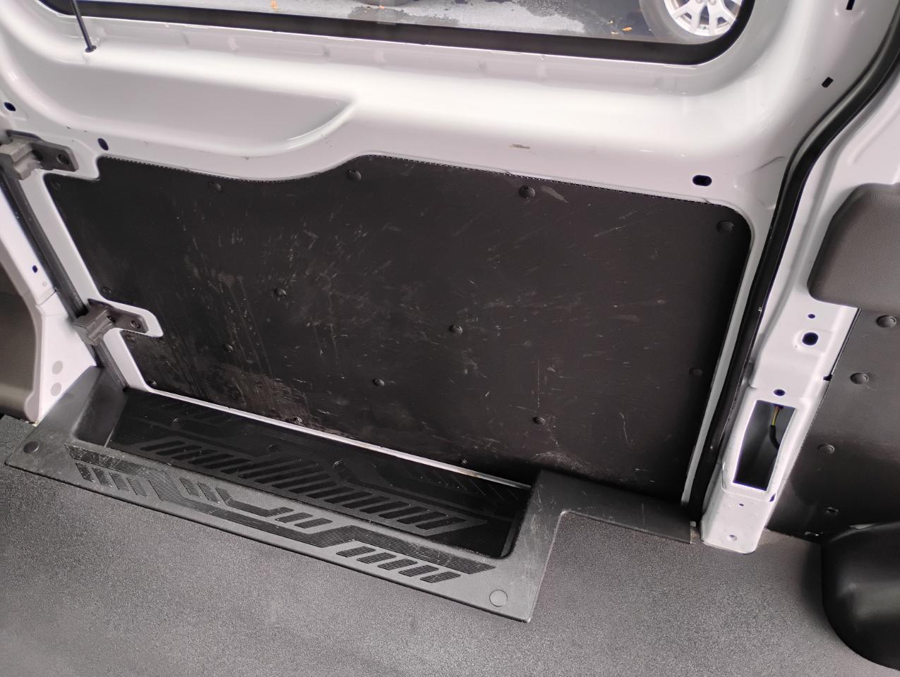 Ford Transit 150 Van Med. Roof w/Sliding Pass. 130-in. WB 2021