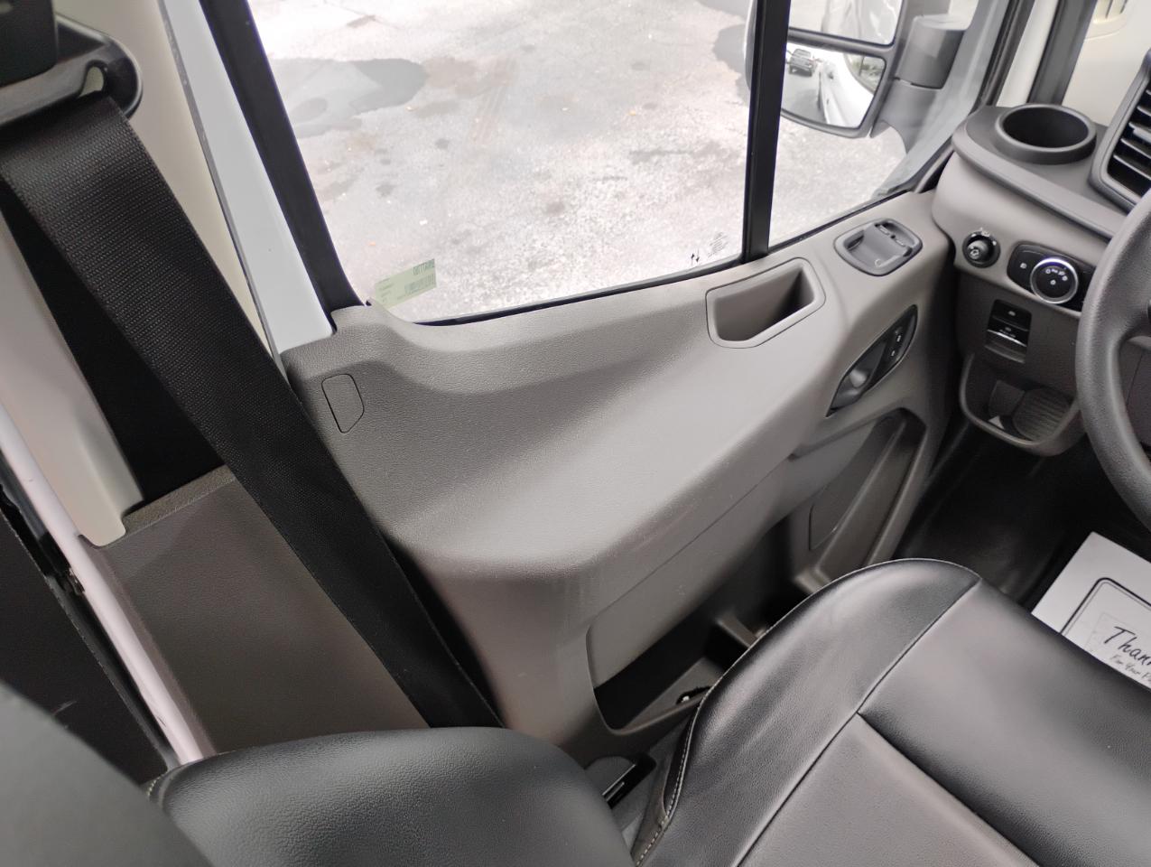 Ford Transit 150 Van Med. Roof w/Sliding Pass. 130-in. WB 2021