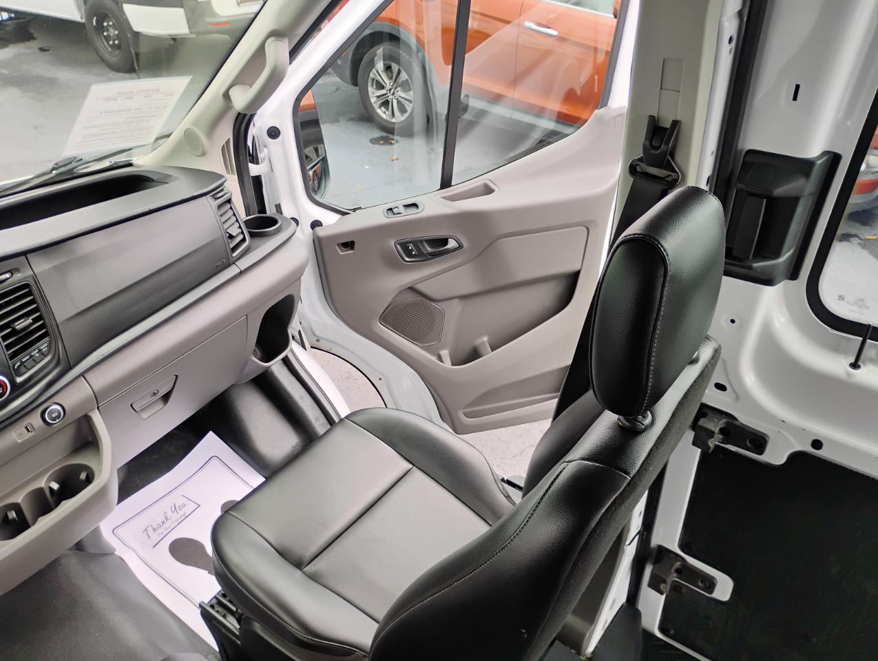 Ford Transit 150 Van Med. Roof w/Sliding Pass. 130-in. WB 2021