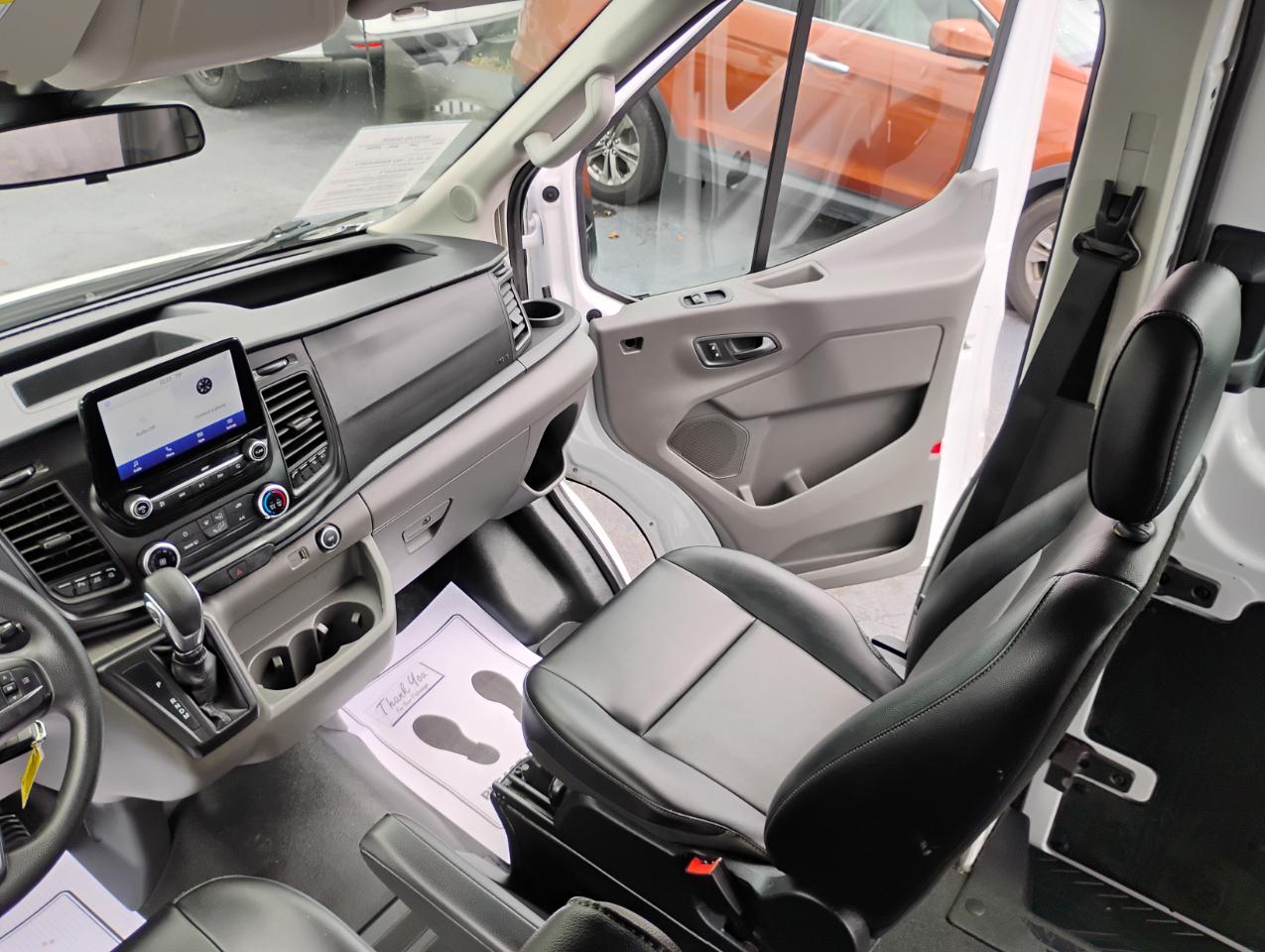 Ford Transit 150 Van Med. Roof w/Sliding Pass. 130-in. WB 2021