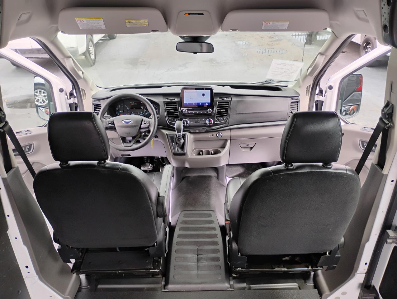 Ford Transit 150 Van Med. Roof w/Sliding Pass. 130-in. WB 2021