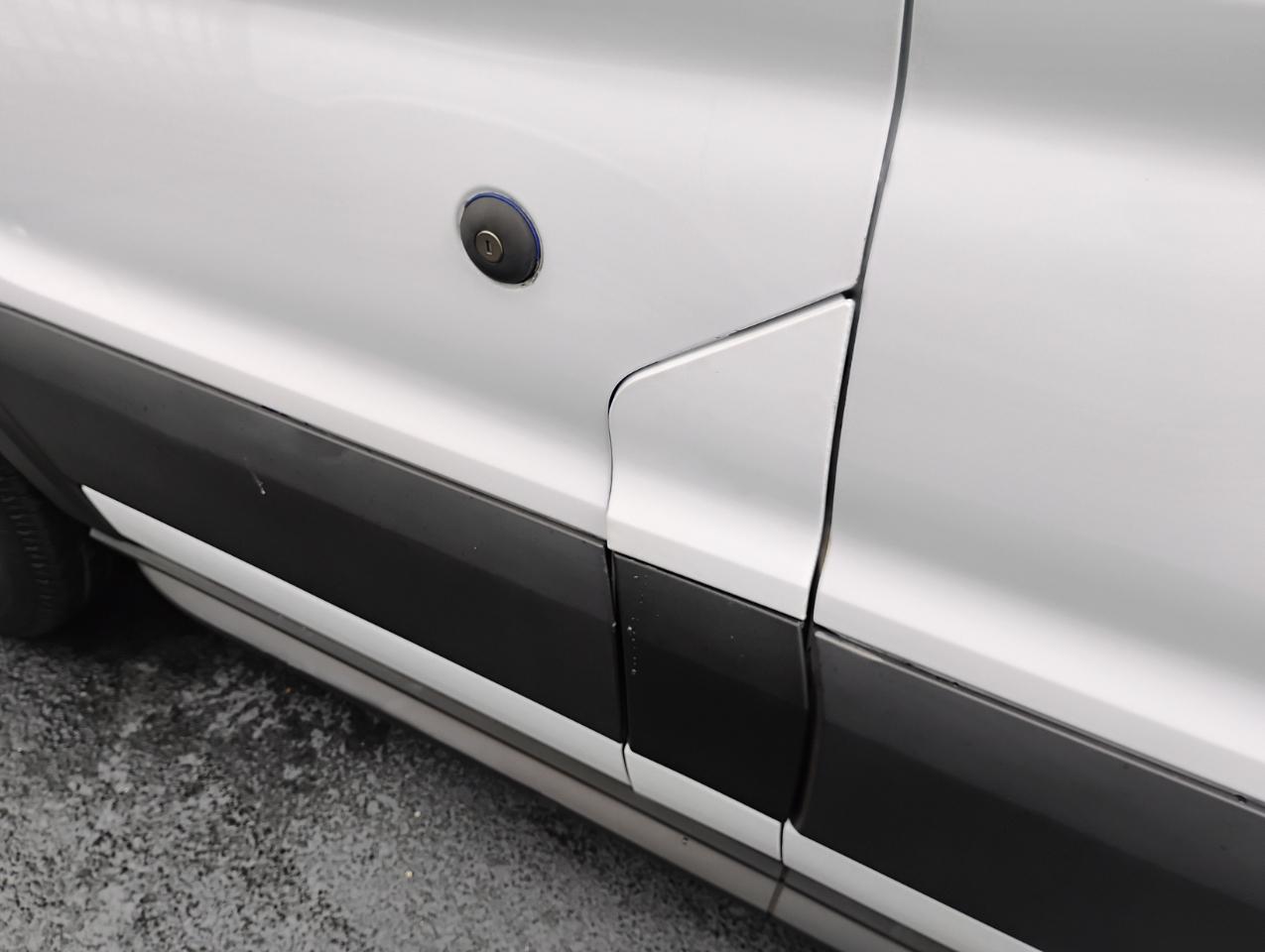 Ford Transit 150 Van Med. Roof w/Sliding Pass. 130-in. WB 2021