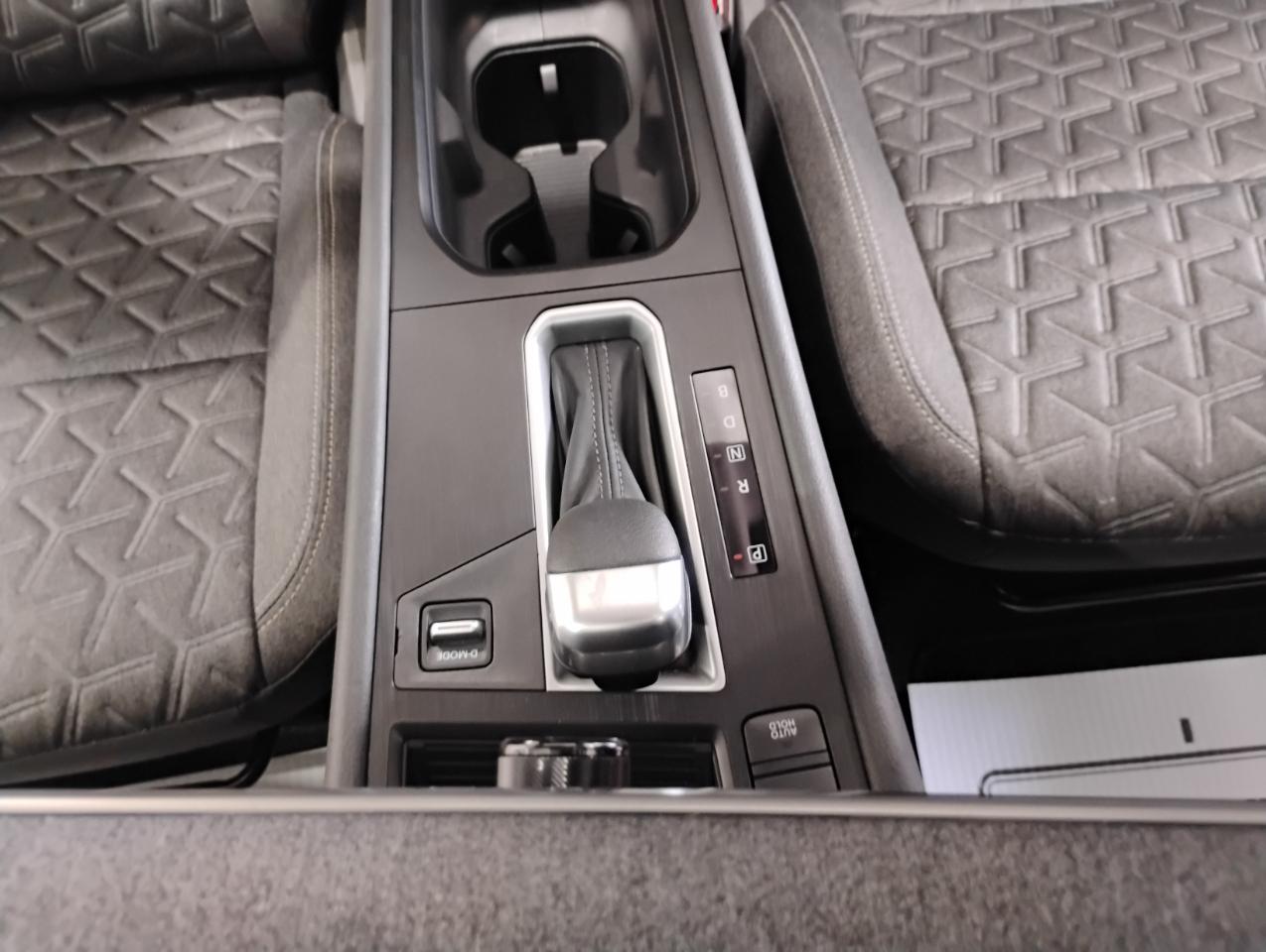 Nissan Kicks SV 2025