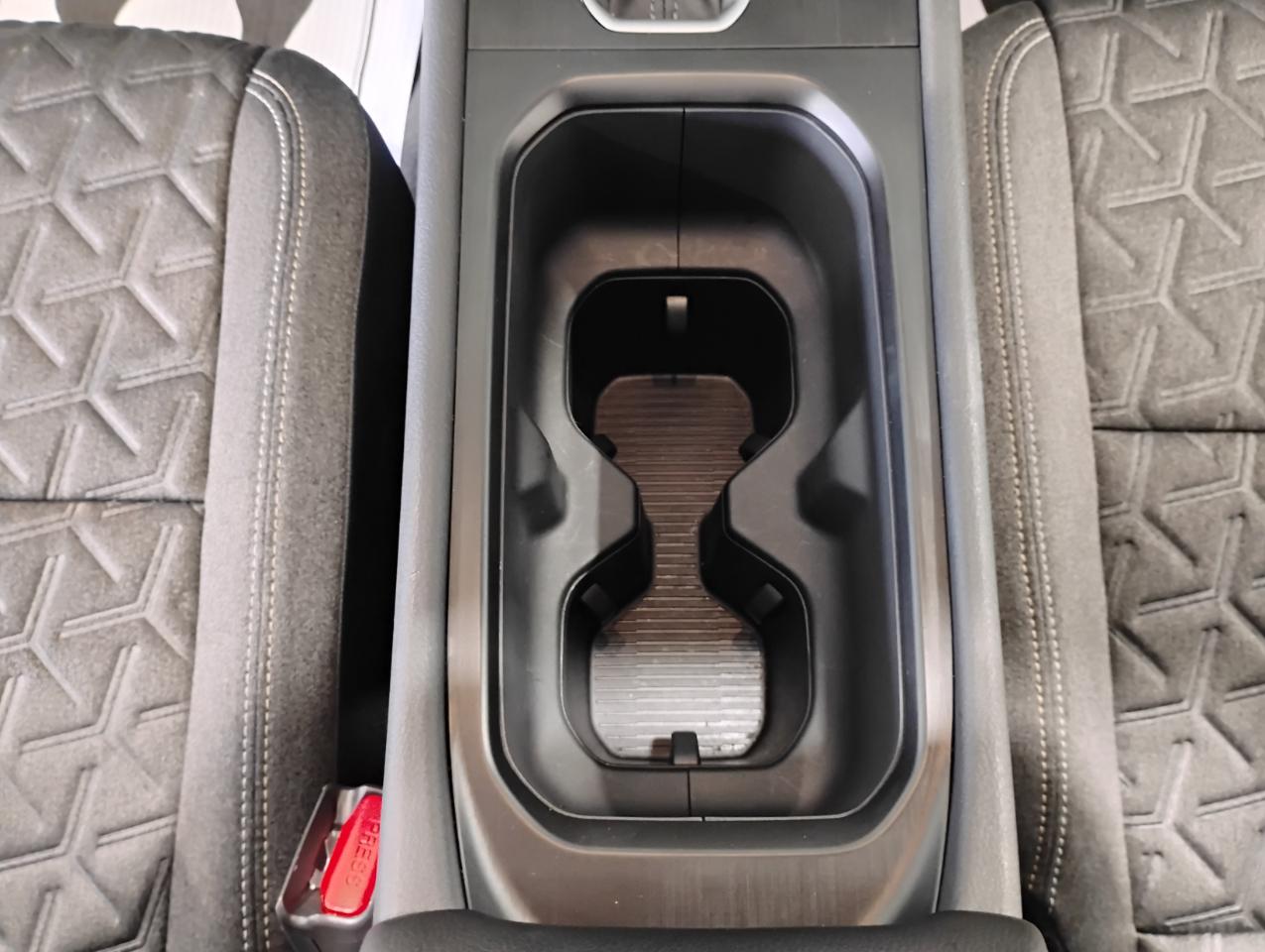 Nissan Kicks SV 2025