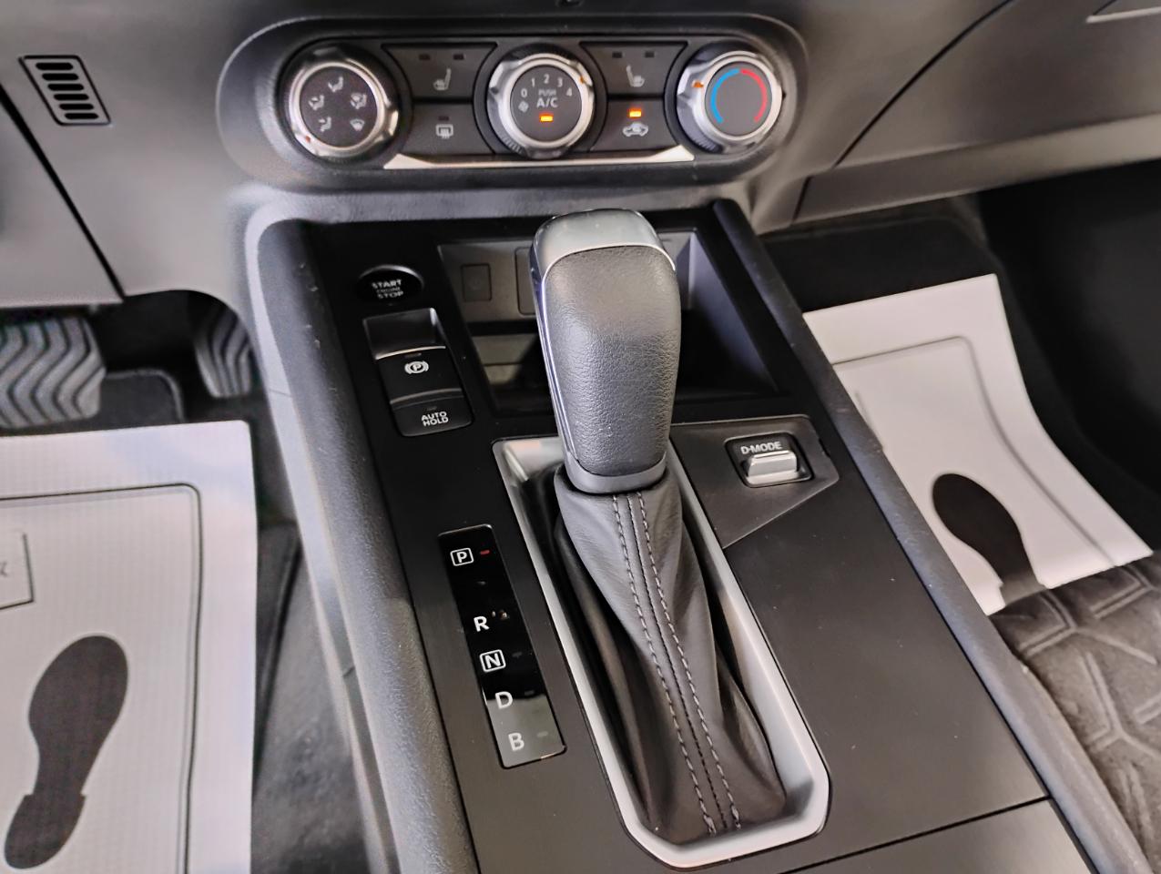 Nissan Kicks SV 2025