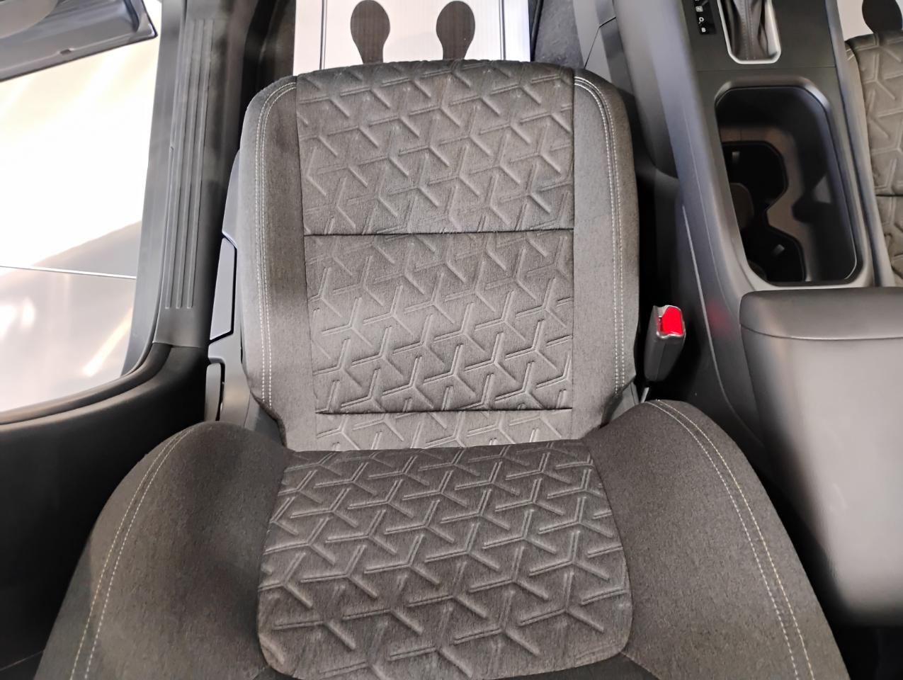 Nissan Kicks SV 2025