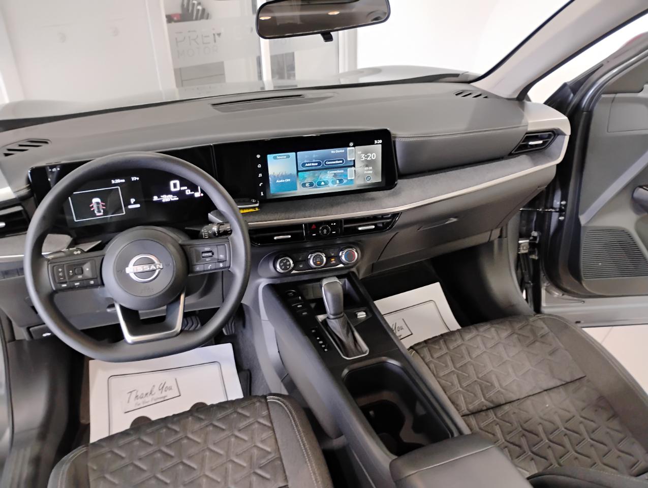 Nissan Kicks SV 2025