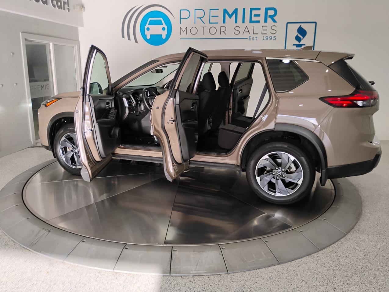 Nissan Rogue SV 2024