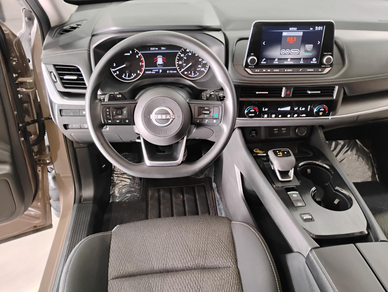 Nissan Rogue SV 2024