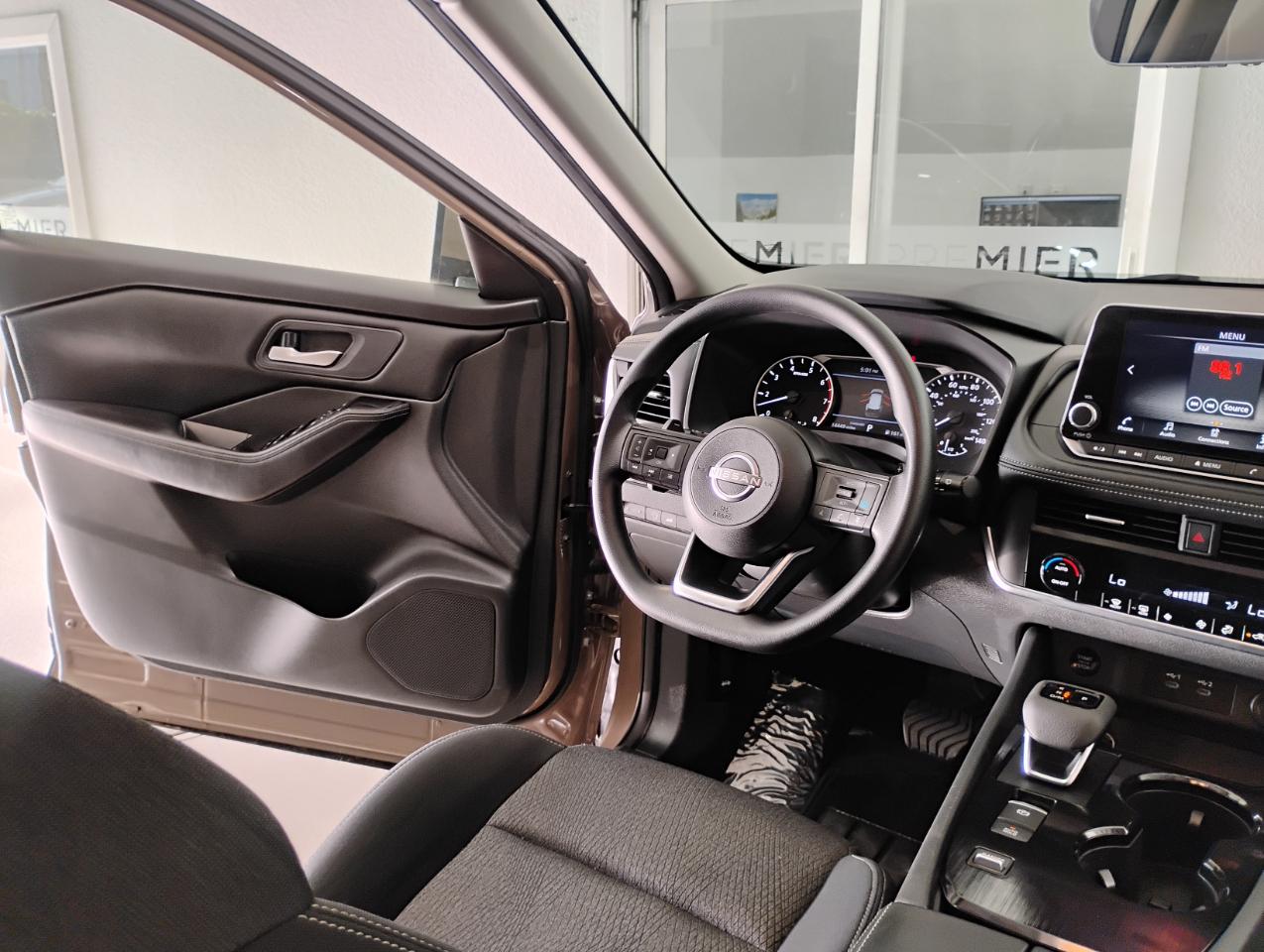 Nissan Rogue SV 2024