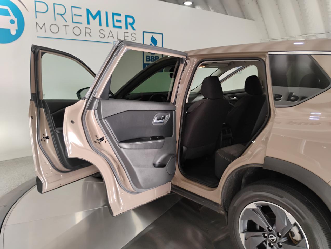 Nissan Rogue SV 2024