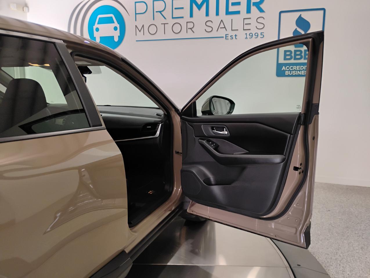 Nissan Rogue SV 2024