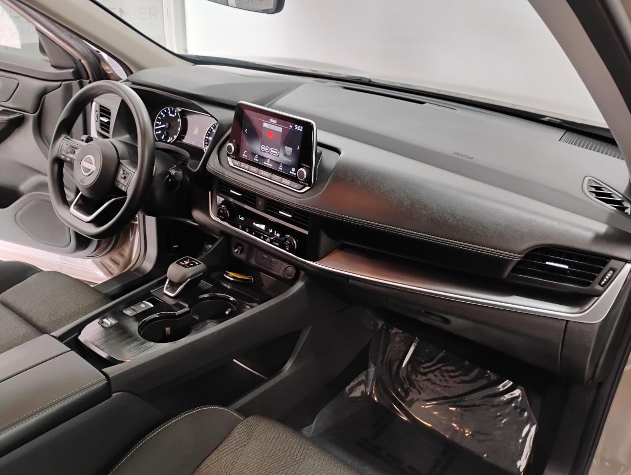 Nissan Rogue SV 2024