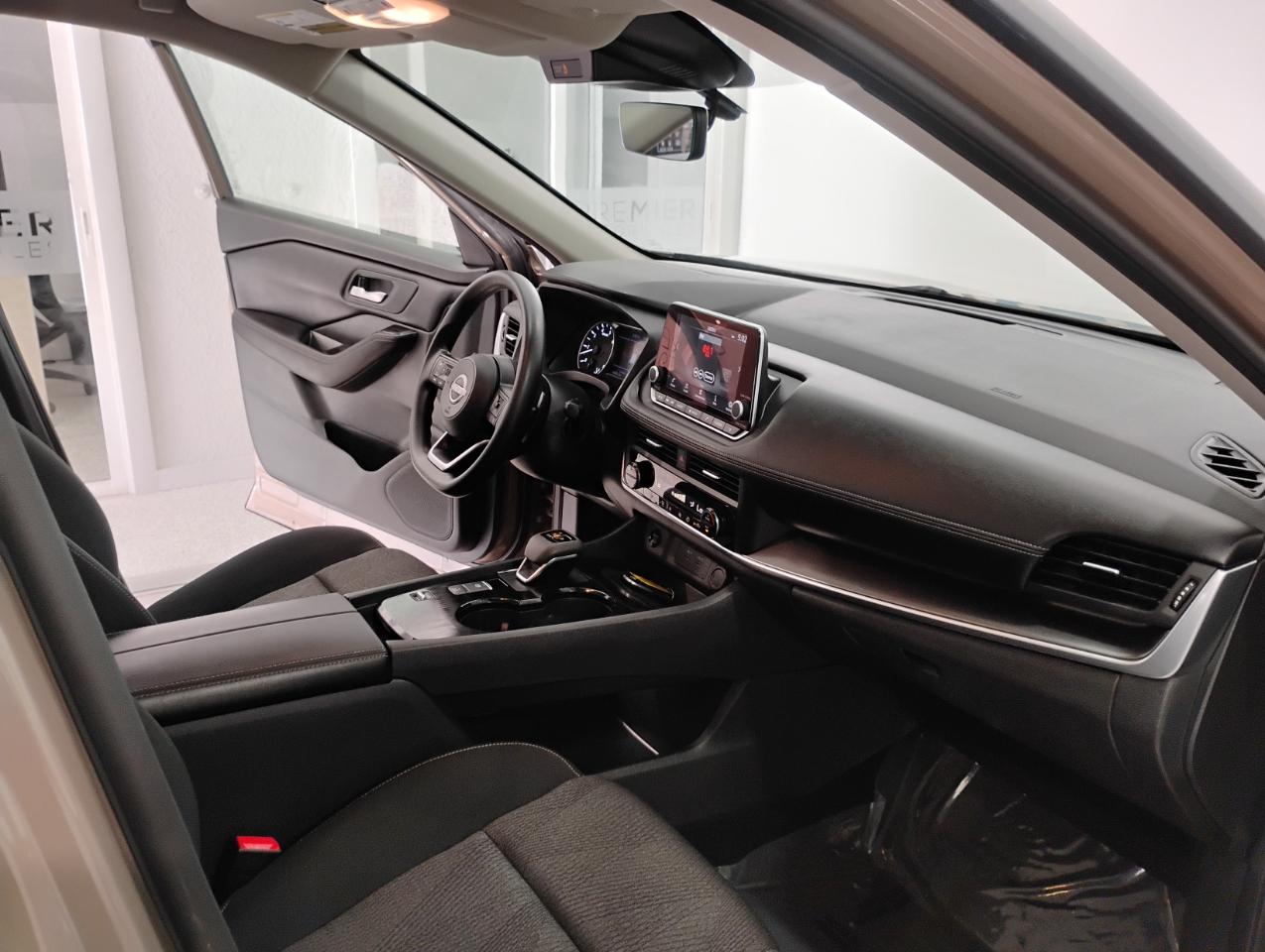 Nissan Rogue SV 2024