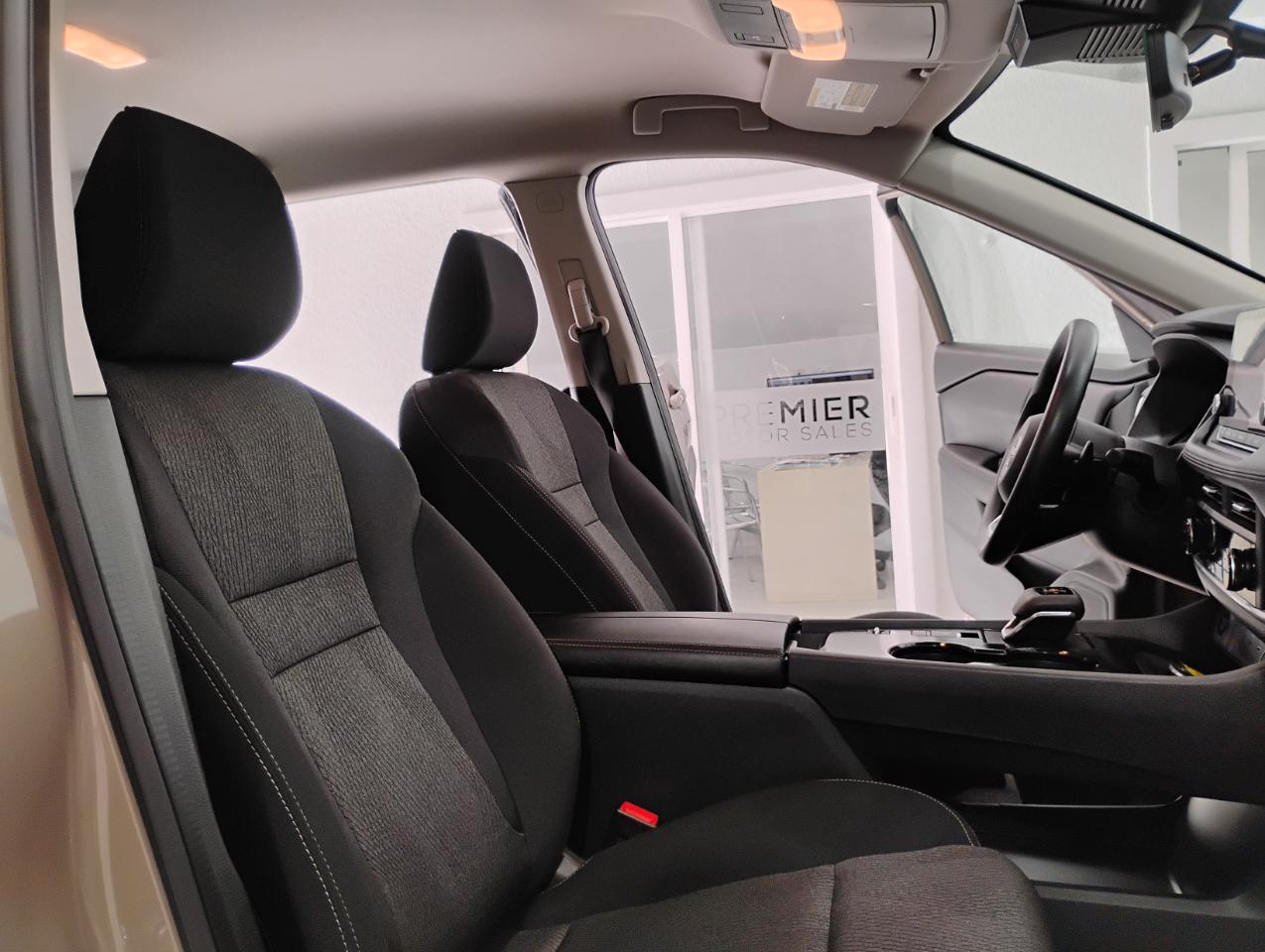 Nissan Rogue SV 2024