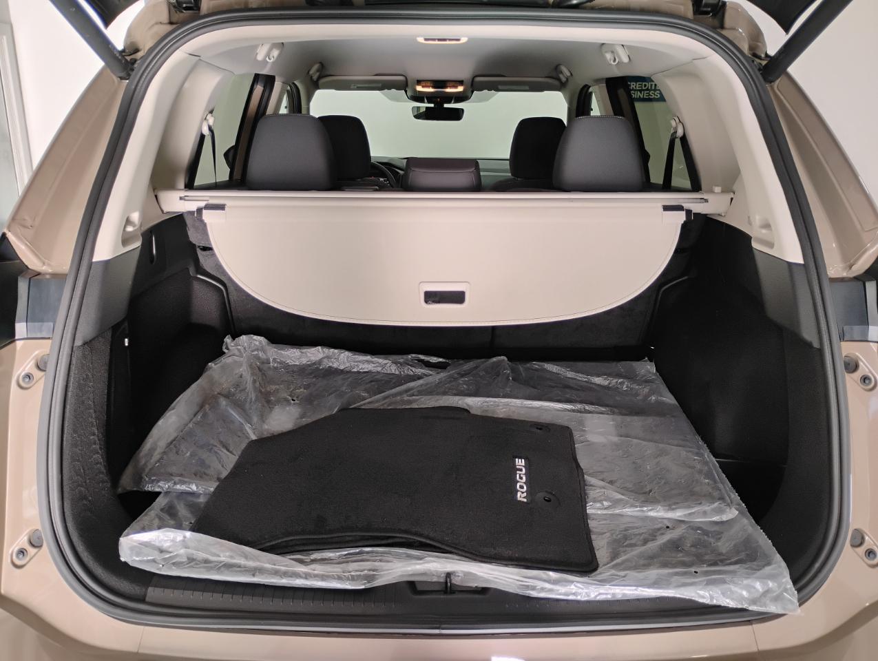 Nissan Rogue SV 2024