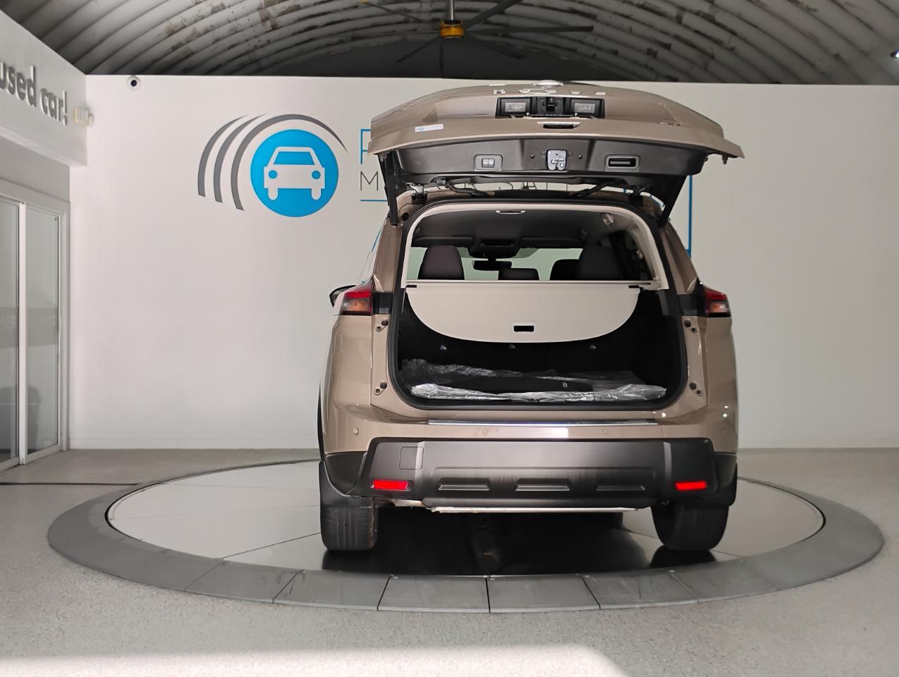 Nissan Rogue SV 2024