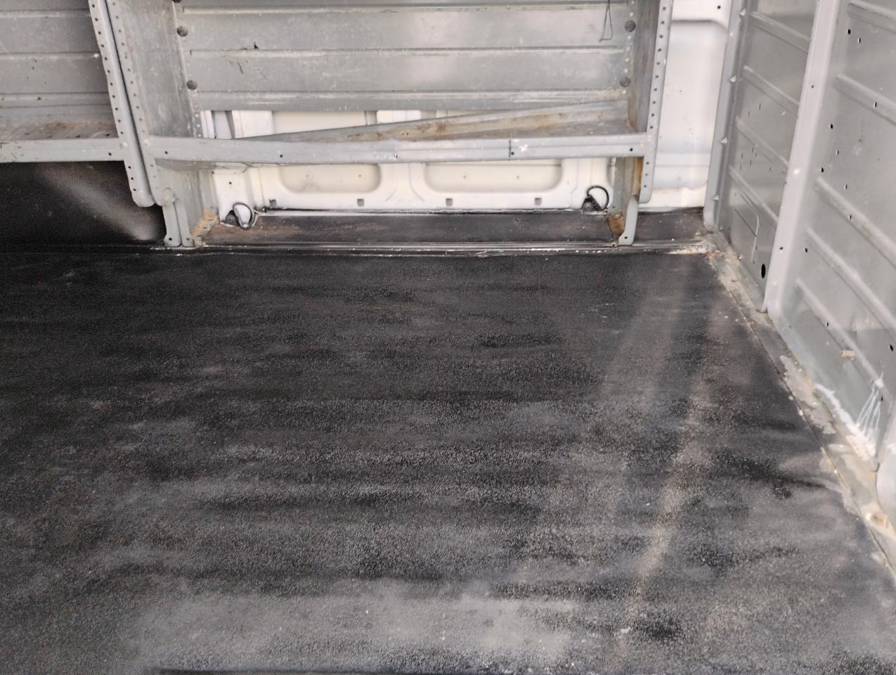 Ford Transit 150 Van Low Roof w/Sliding Pass. 130-in. WB 2015