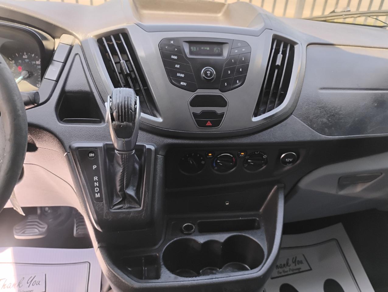 Ford Transit 150 Van Low Roof w/Sliding Pass. 130-in. WB 2015