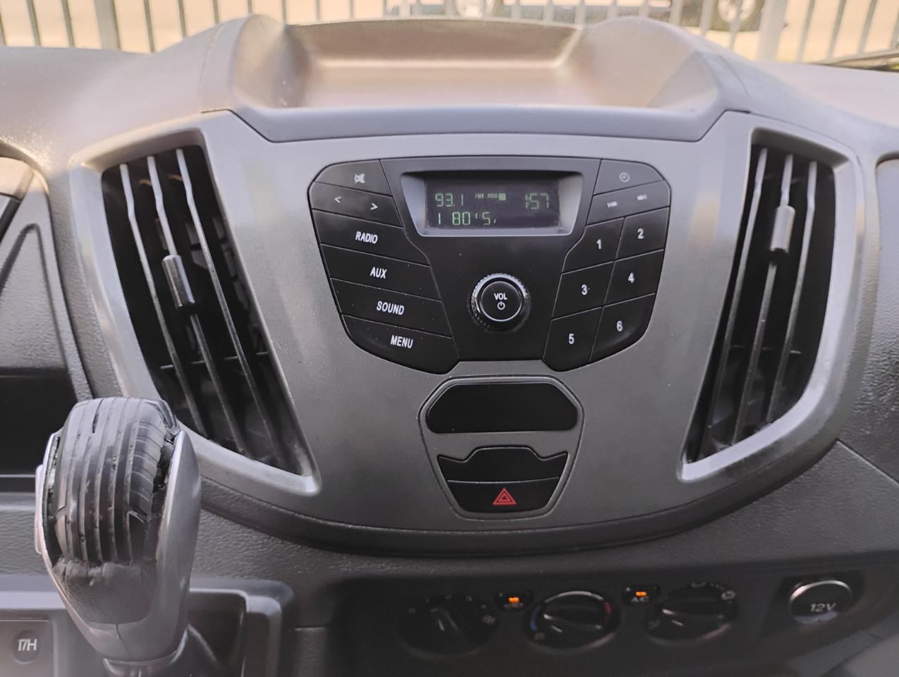 Ford Transit 150 Van Low Roof w/Sliding Pass. 130-in. WB 2015