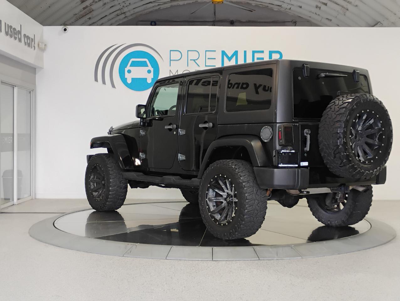 Jeep Wrangler Unlimited Sport 4WD 2011