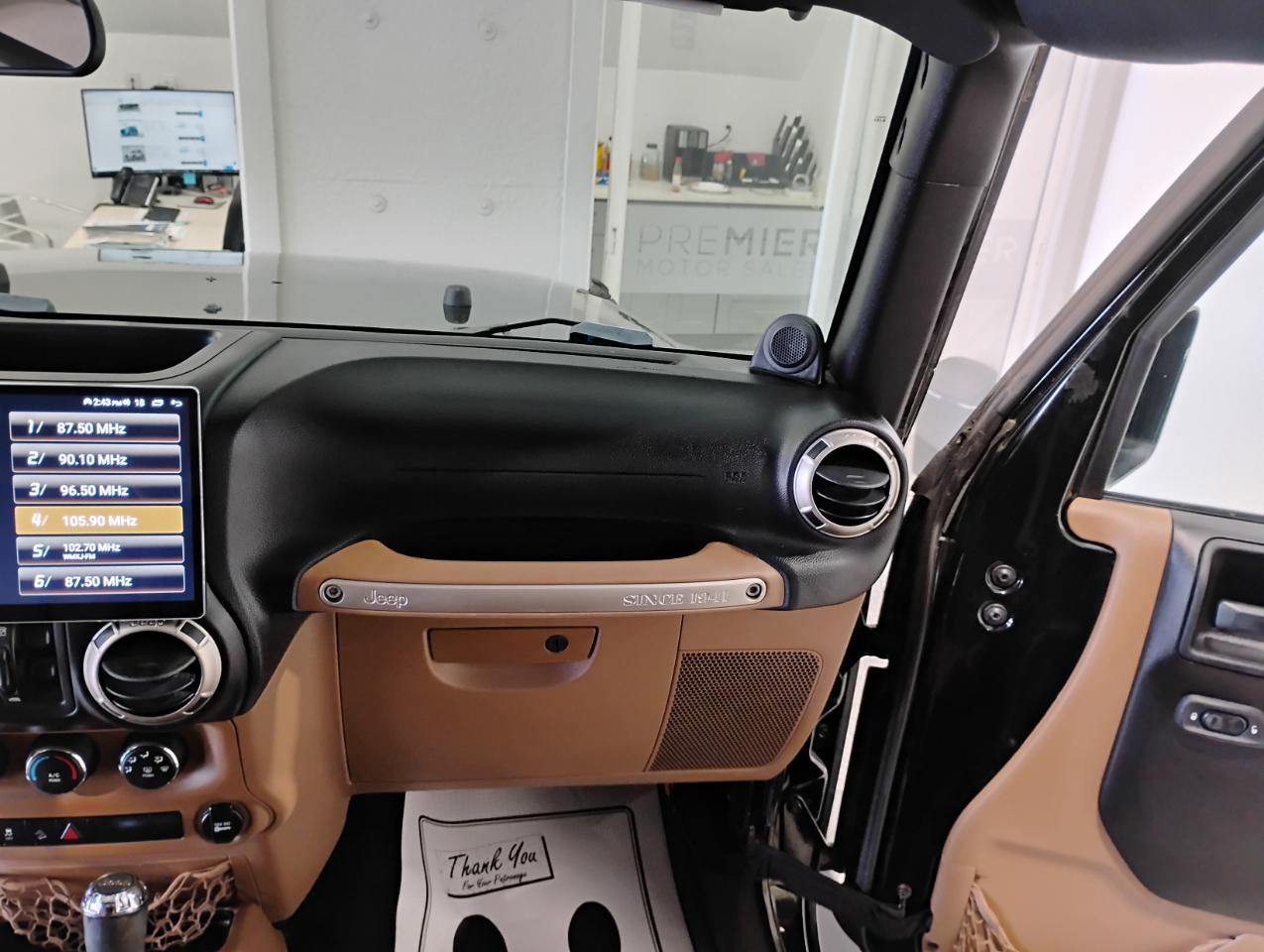 Jeep Wrangler Unlimited Sport 4WD 2011