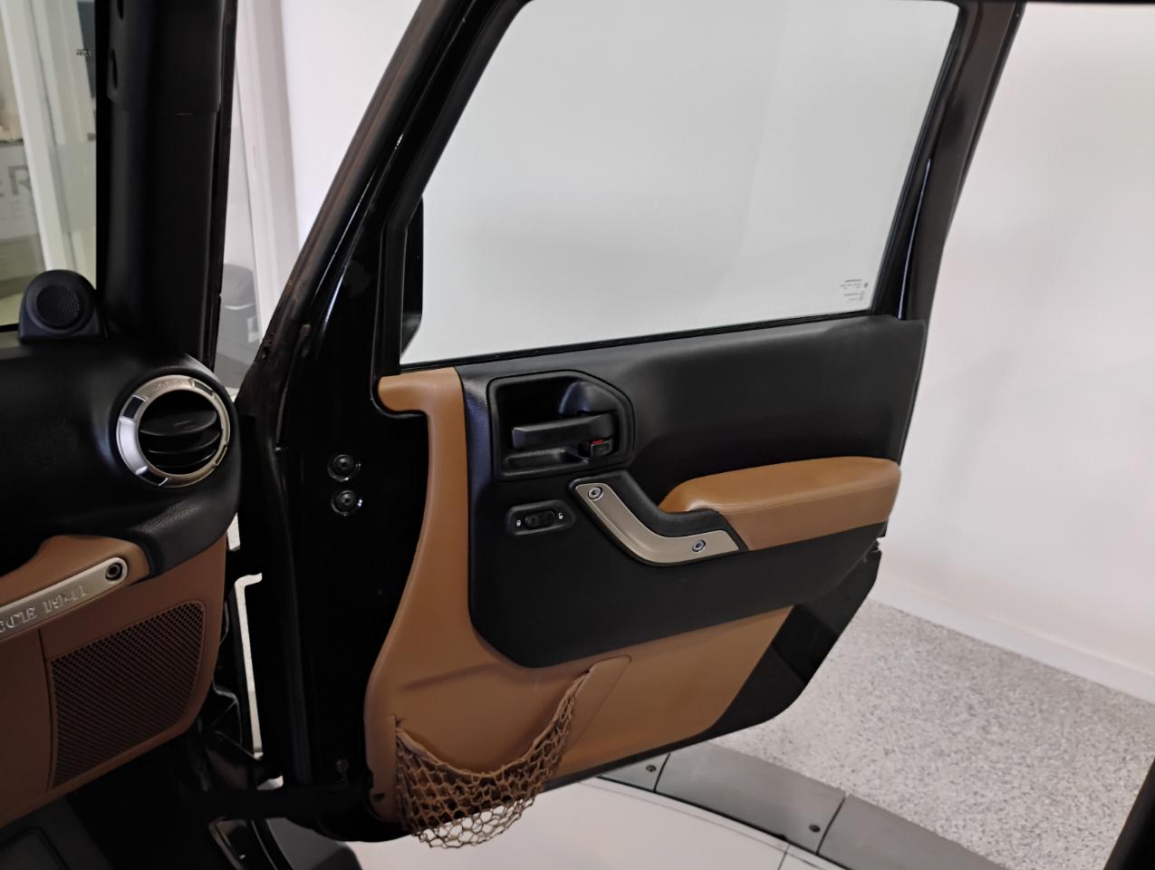 Jeep Wrangler Unlimited Sport 4WD 2011