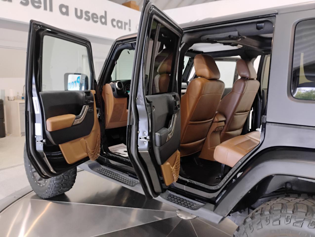 Jeep Wrangler Unlimited Sport 4WD 2011