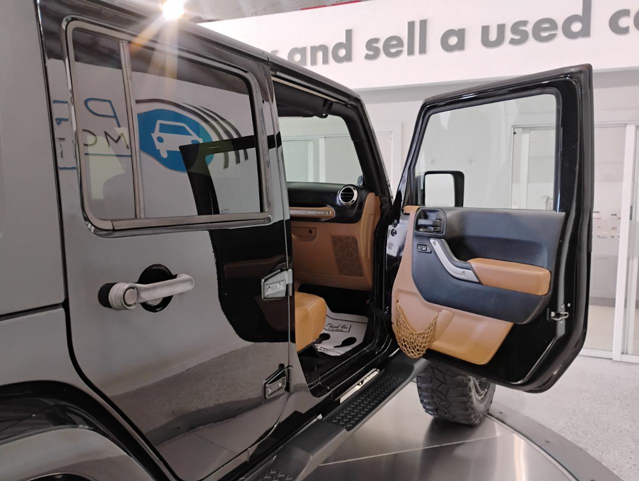 Jeep Wrangler Unlimited Sport 4WD 2011