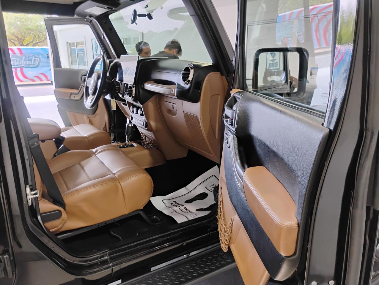 Jeep Wrangler Unlimited Sport 4WD 2011