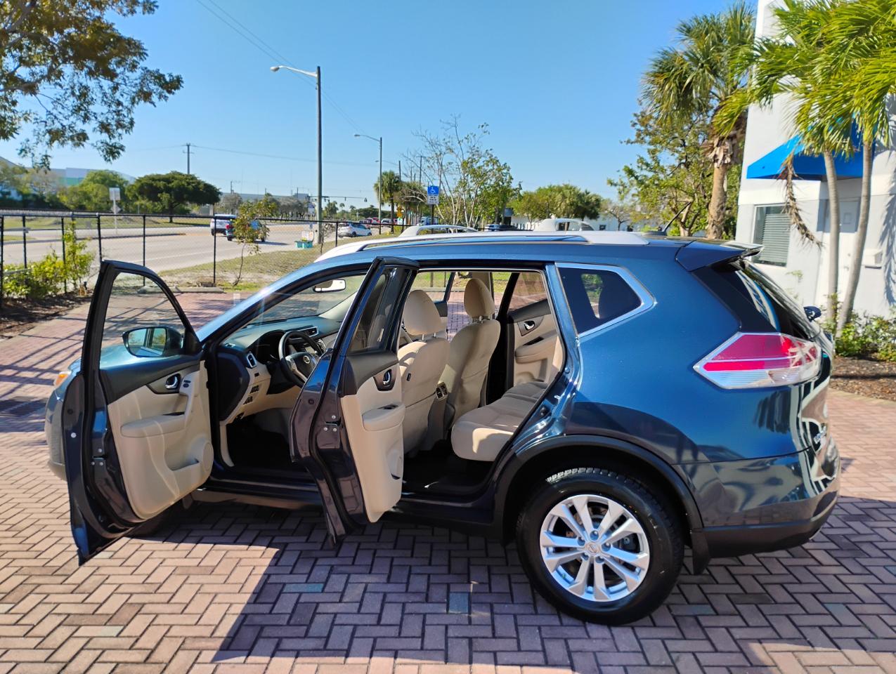 Nissan Rogue S 2WD 2016