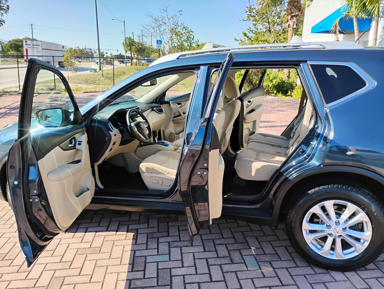 Nissan Rogue S 2WD 2016