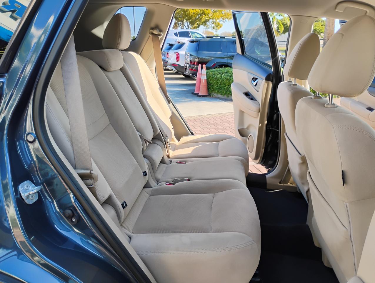 Nissan Rogue S 2WD 2016