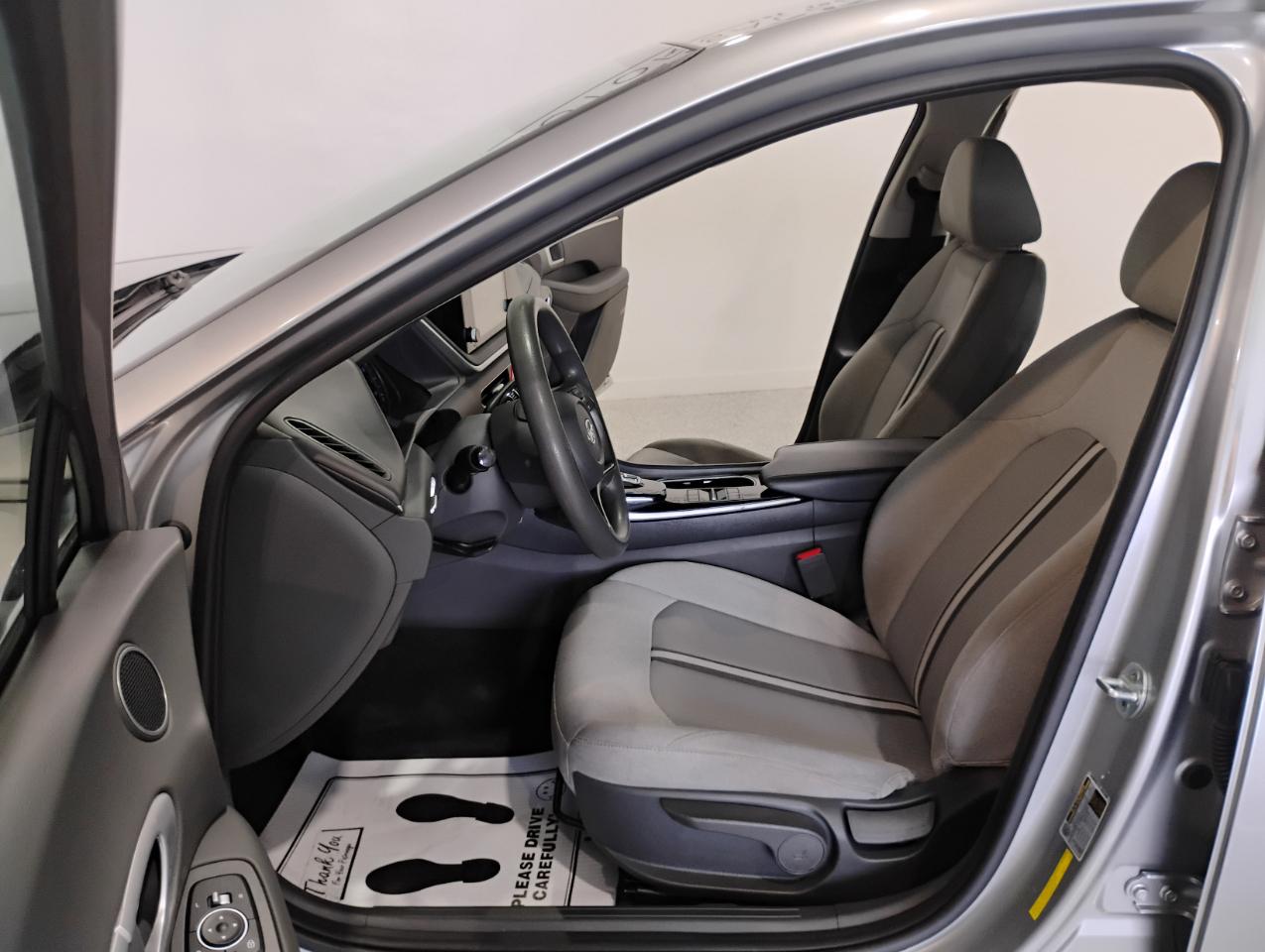 Hyundai Sonata SE 2020