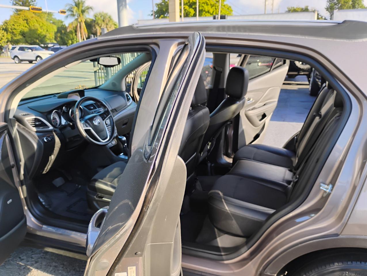 Buick Encore Convenience FWD 2014