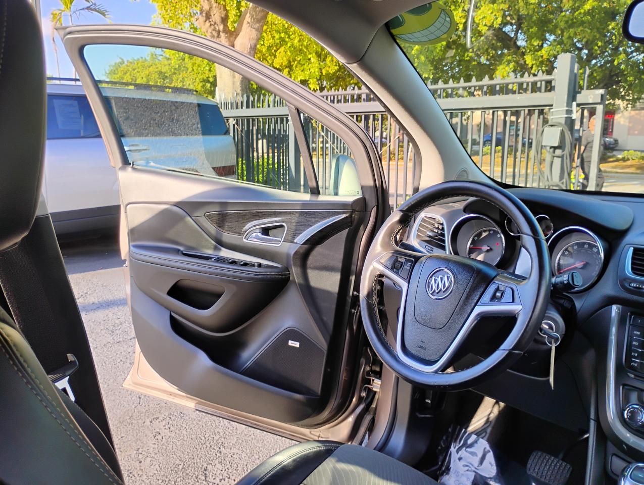 Buick Encore Convenience FWD 2014