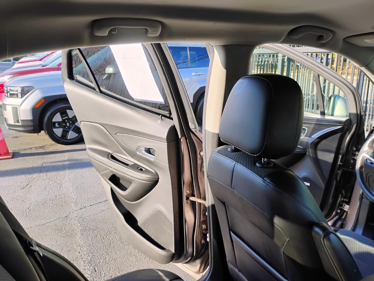 Buick Encore Convenience FWD 2014