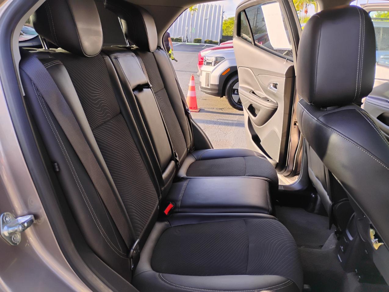 Buick Encore Convenience FWD 2014