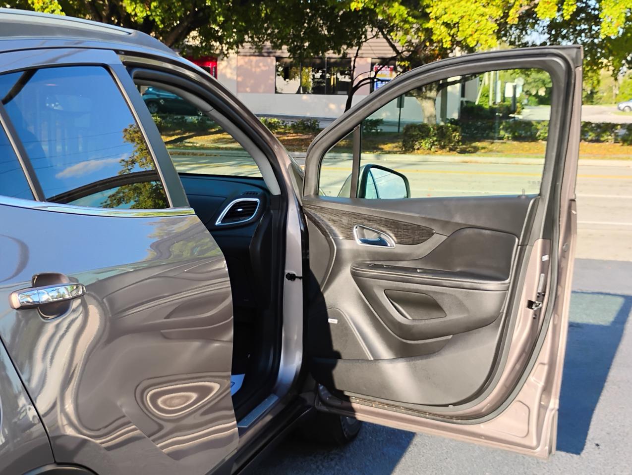 Buick Encore Convenience FWD 2014