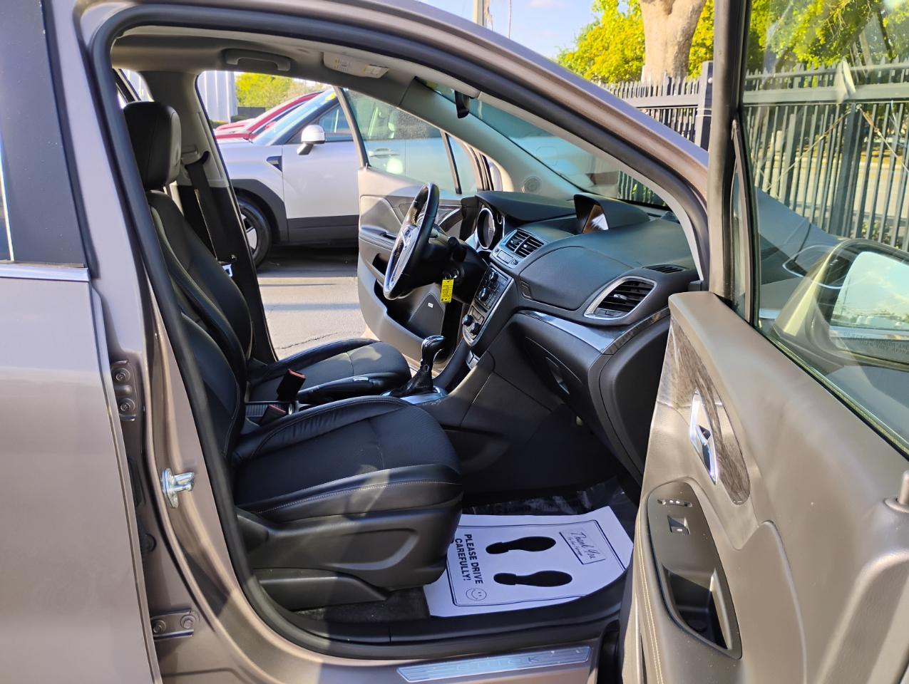 Buick Encore Convenience FWD 2014