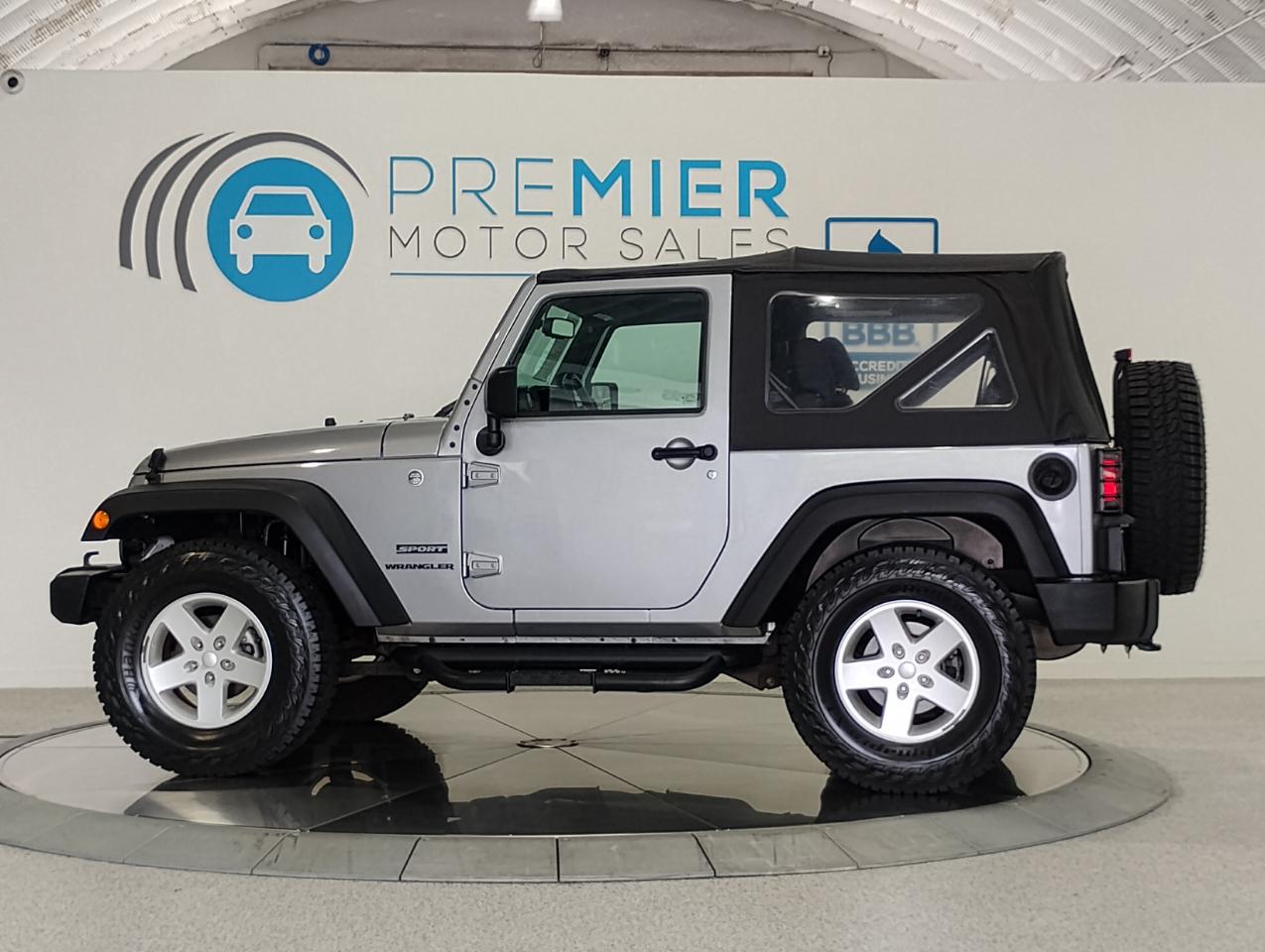 Jeep Wrangler Sport 4WD 2016
