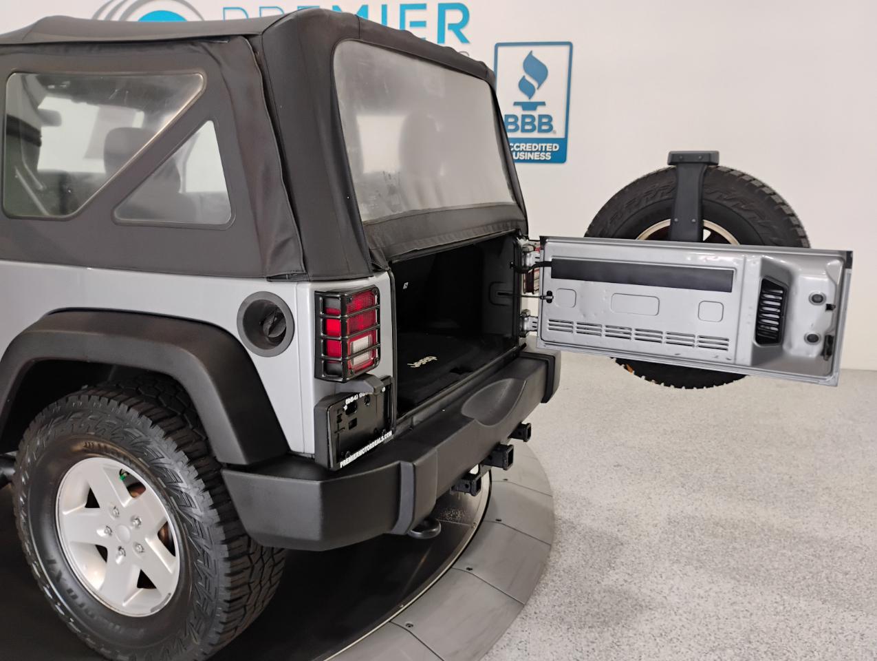 Jeep Wrangler Sport 4WD 2016